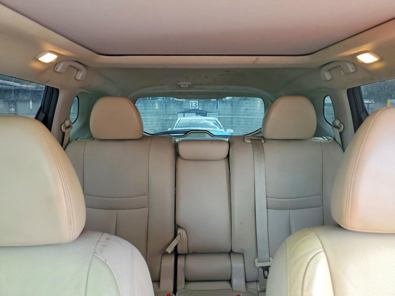 2014 Nissan Rogue s