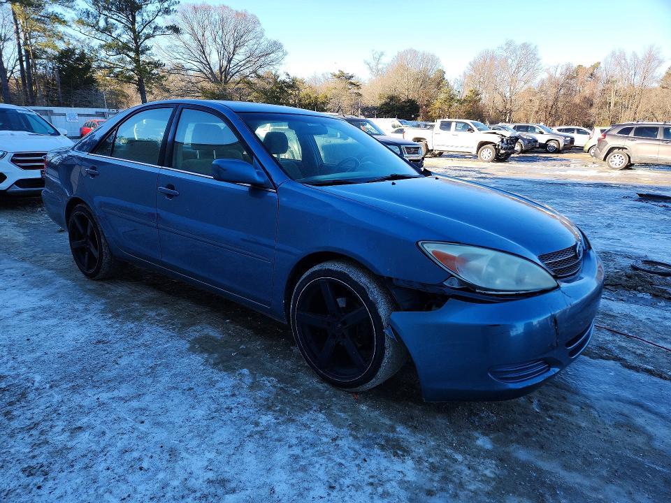 2004 Toyota Camry le