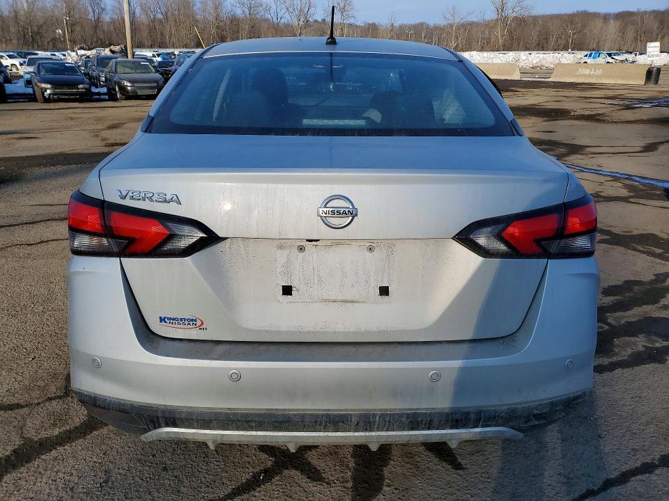 2020 Nissan Versa s
