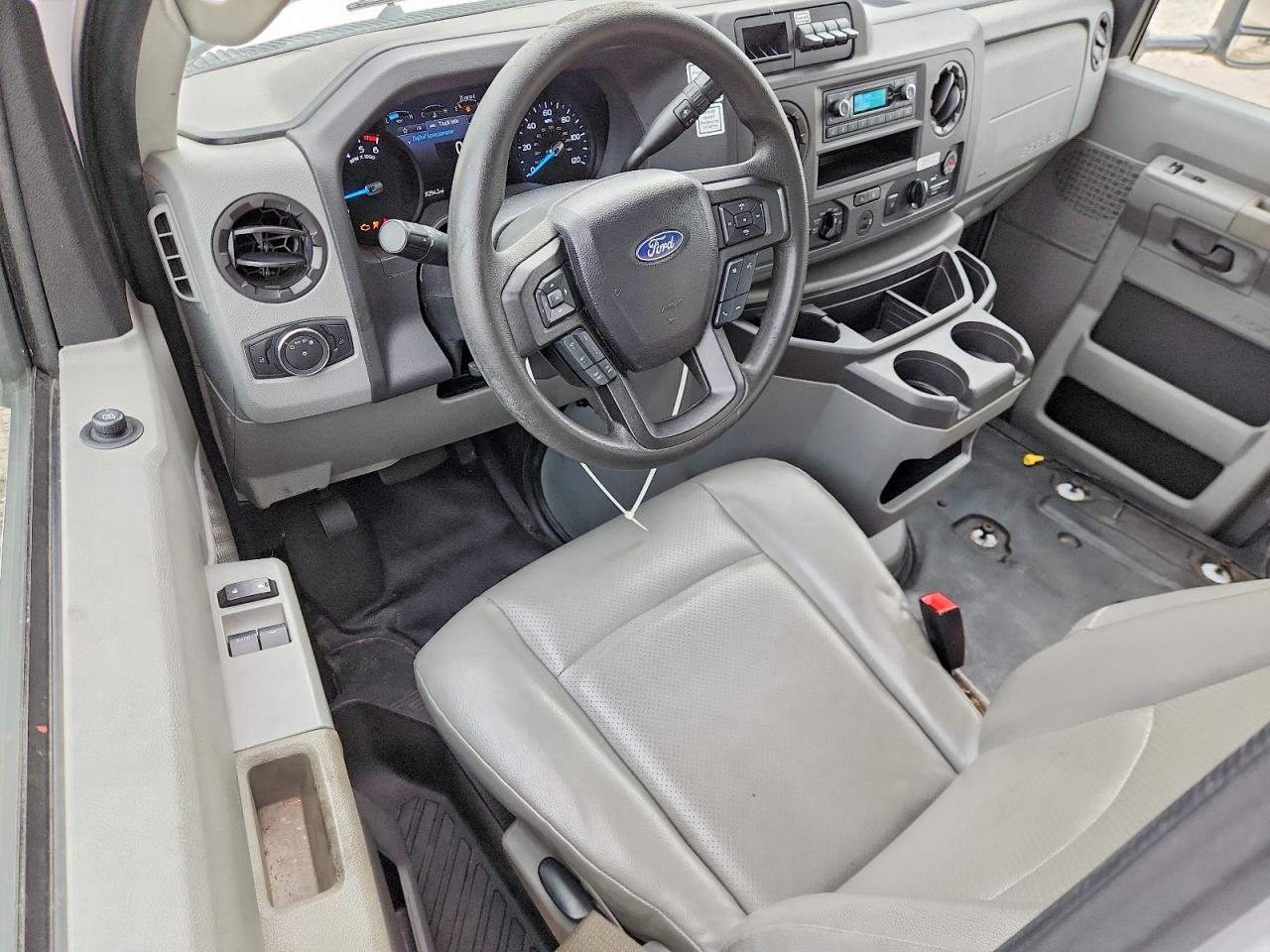 2022 Ford E350 BOX Truck