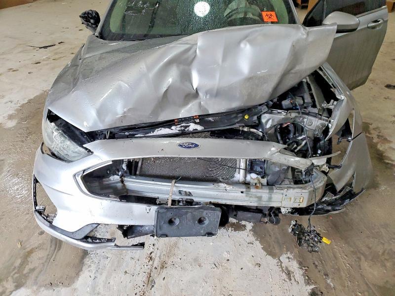 2020 Ford Fusion s
