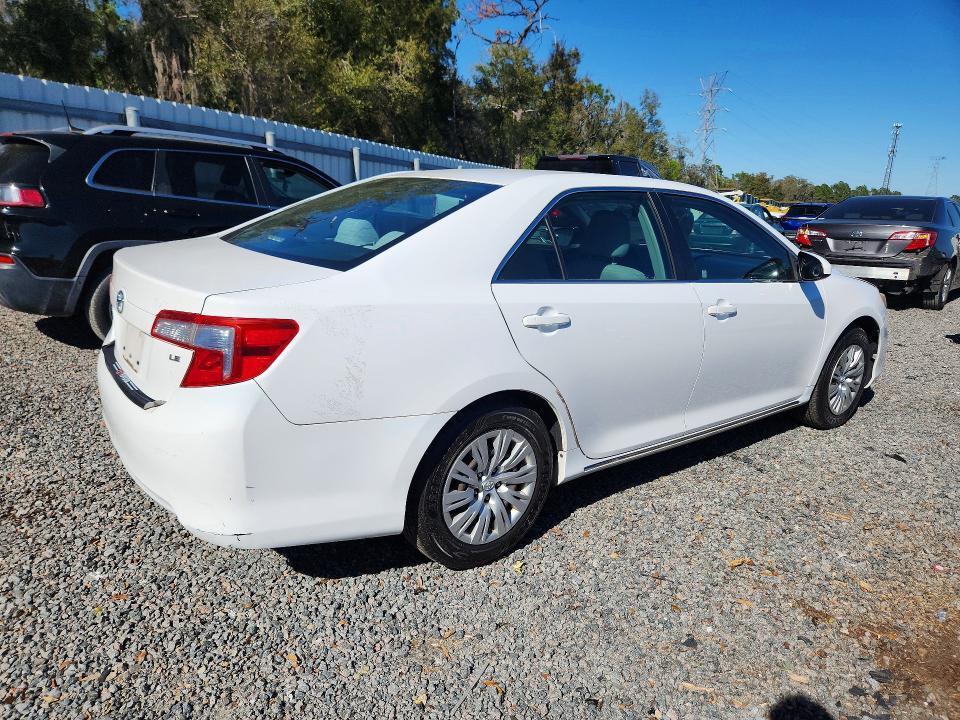 2012 Toyota Camry le