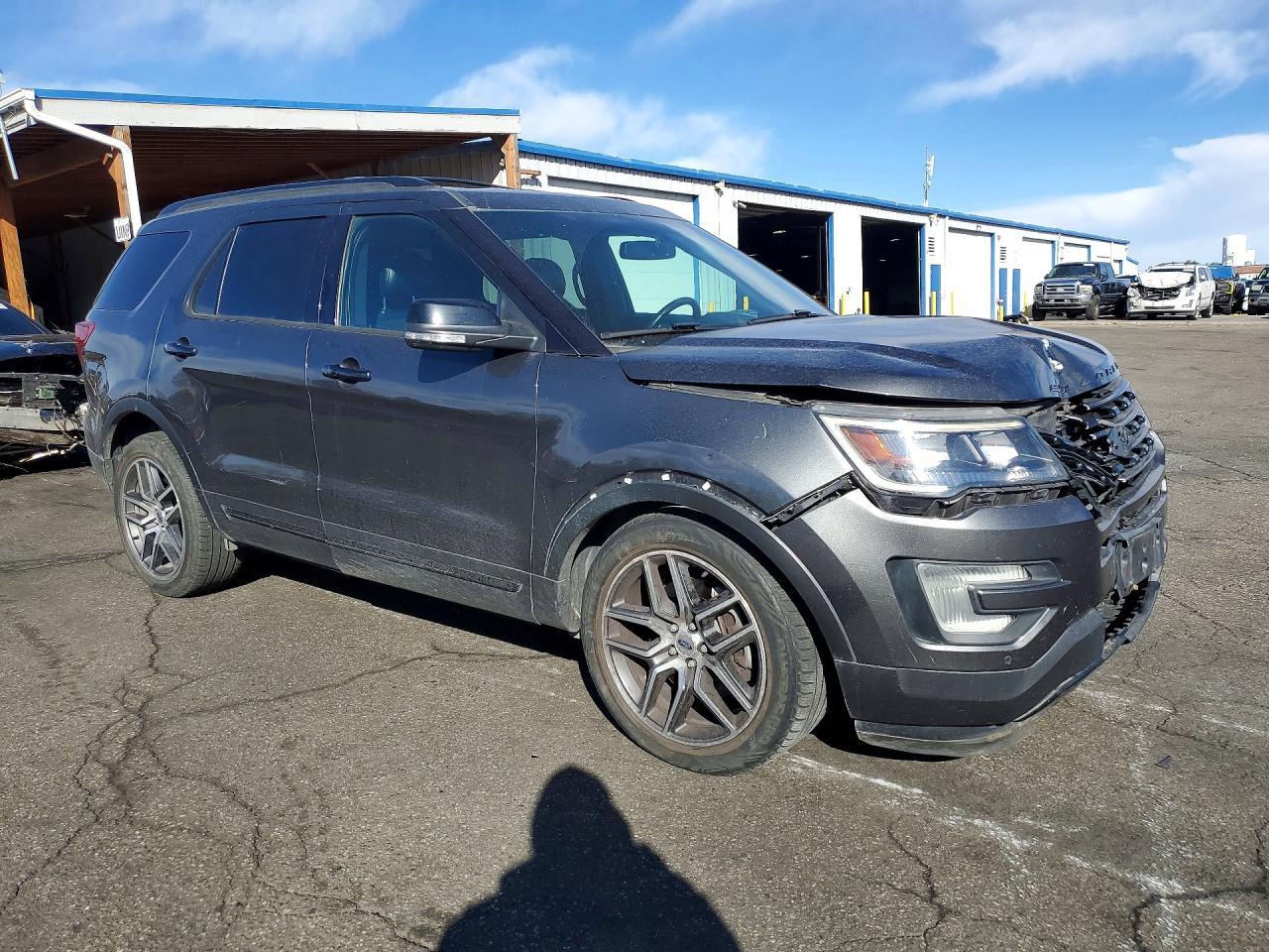 2016 Ford Explorer Sport