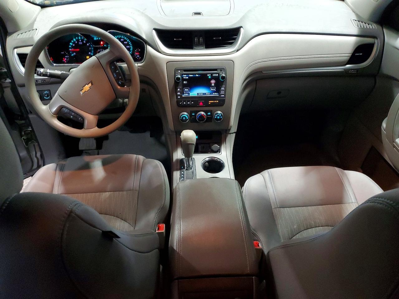 2017 Chevrolet Traverse ls