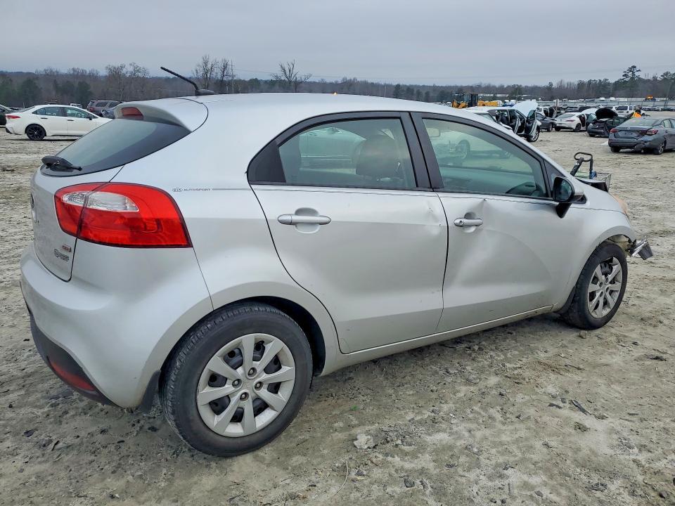 2015 KIA Rio lx