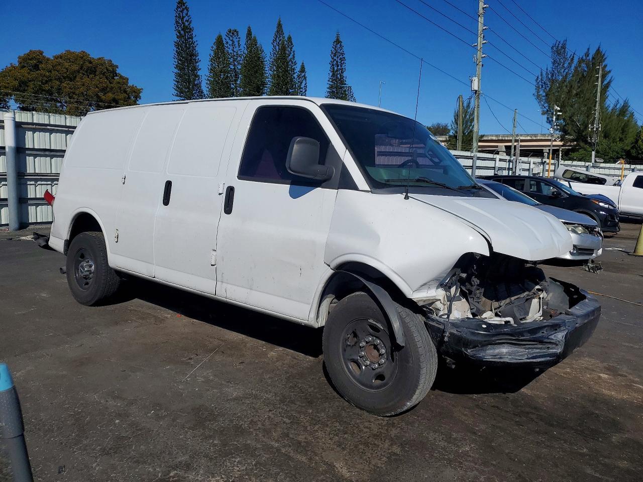2016 GMC Savana G2500