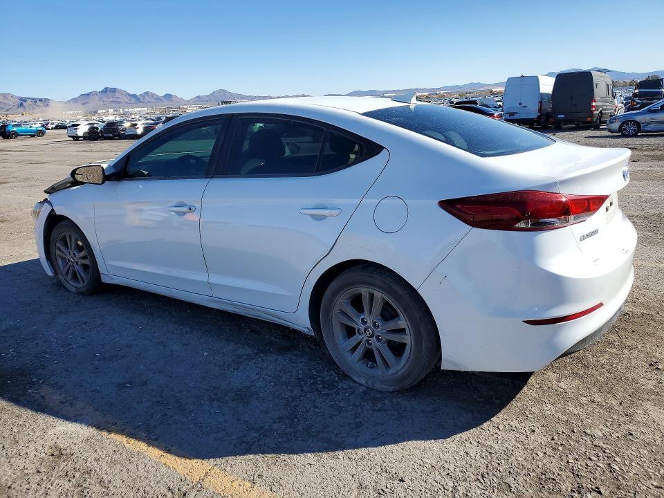 2017 Hyun Elantra gt Automatic