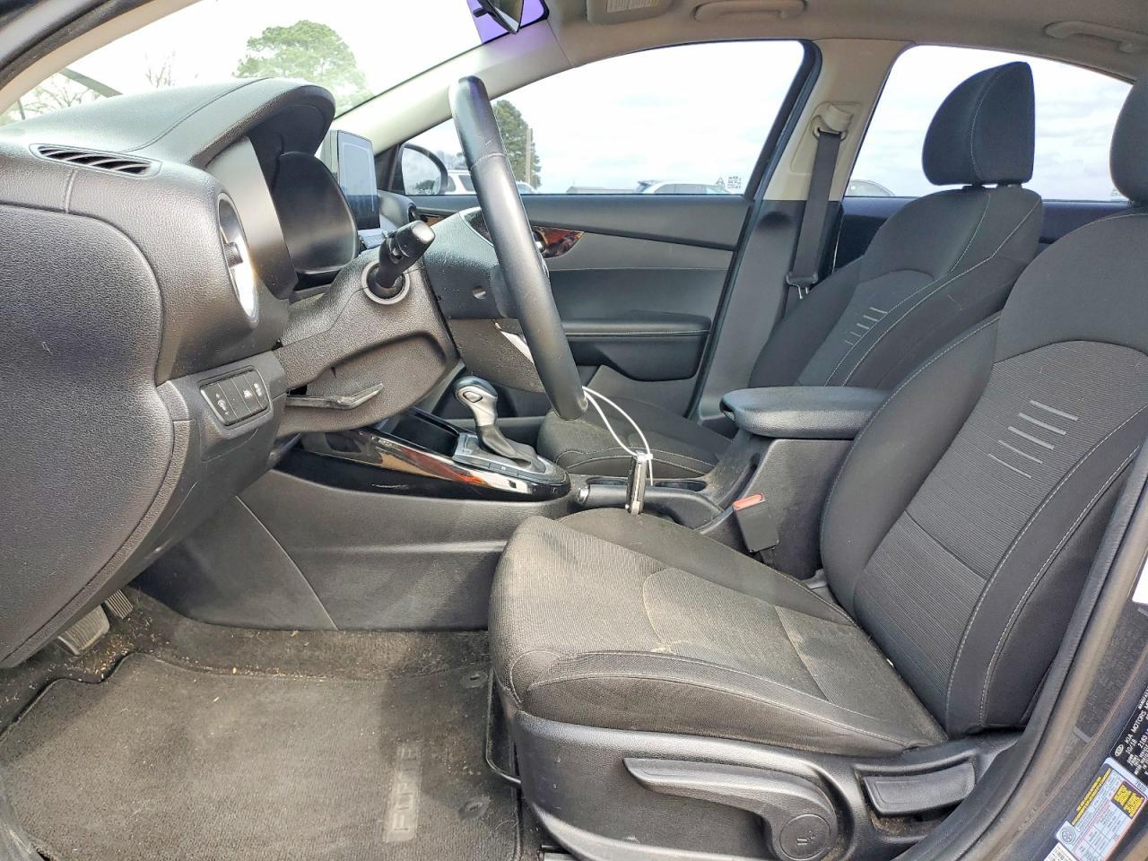 2019 KIA Forte s