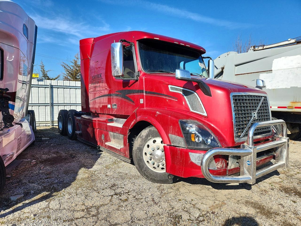 2017 Volv O VNL Semi Truck