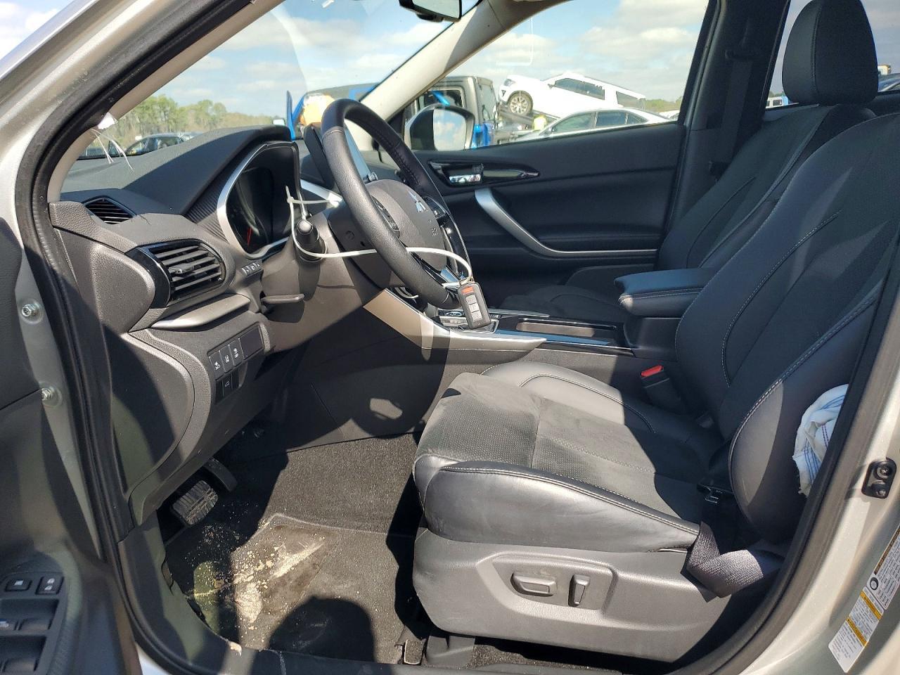 2025 Mitsubishi Eclipse Cross se