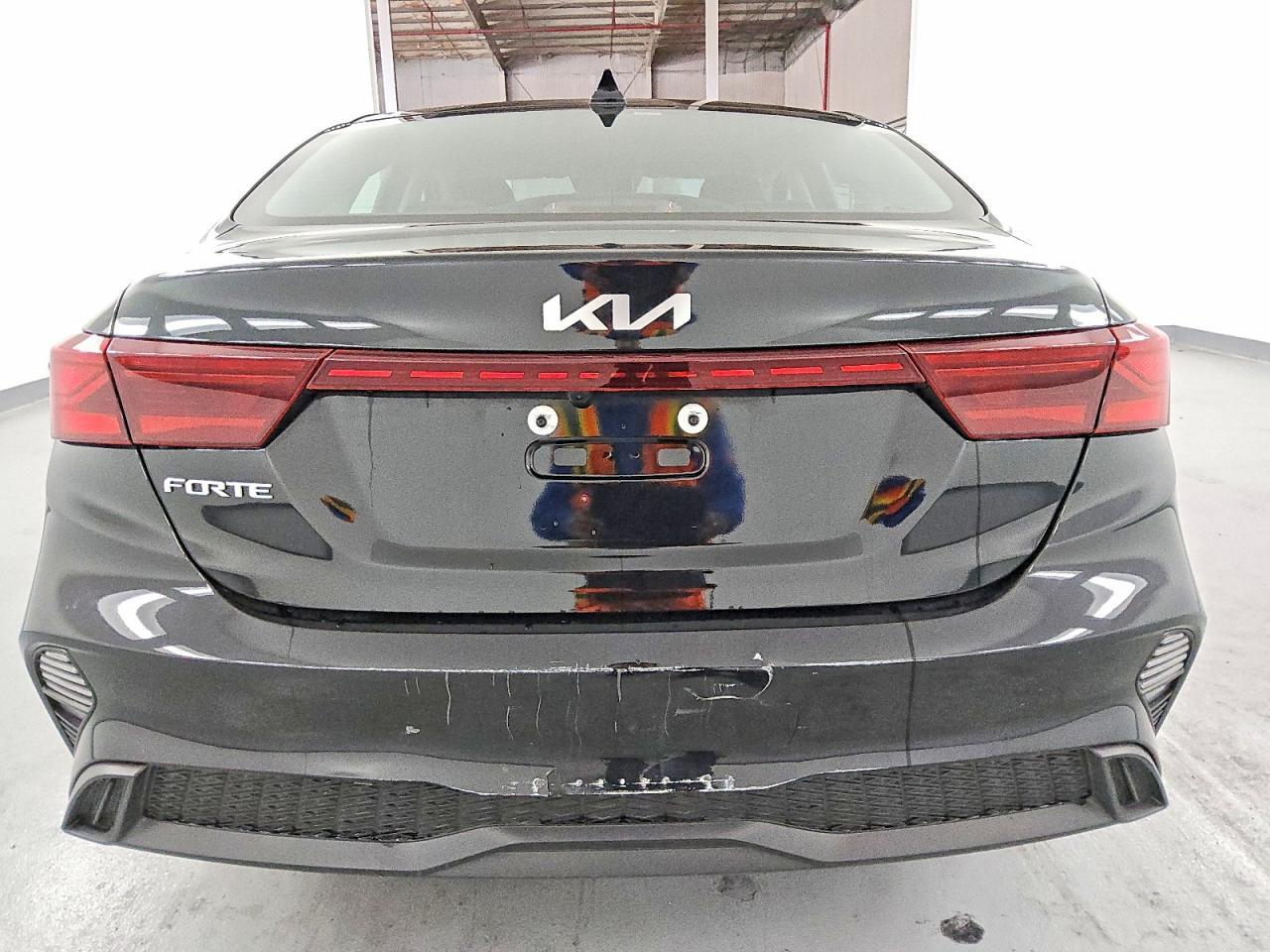 2024 KIA Forte lx