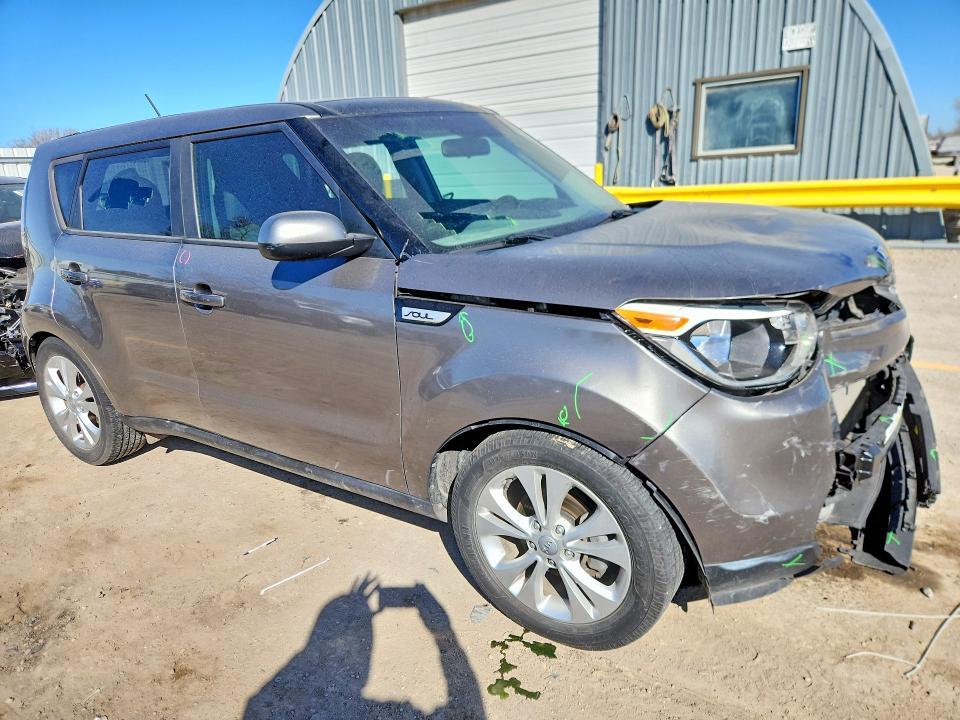 2016 KIA Soul +