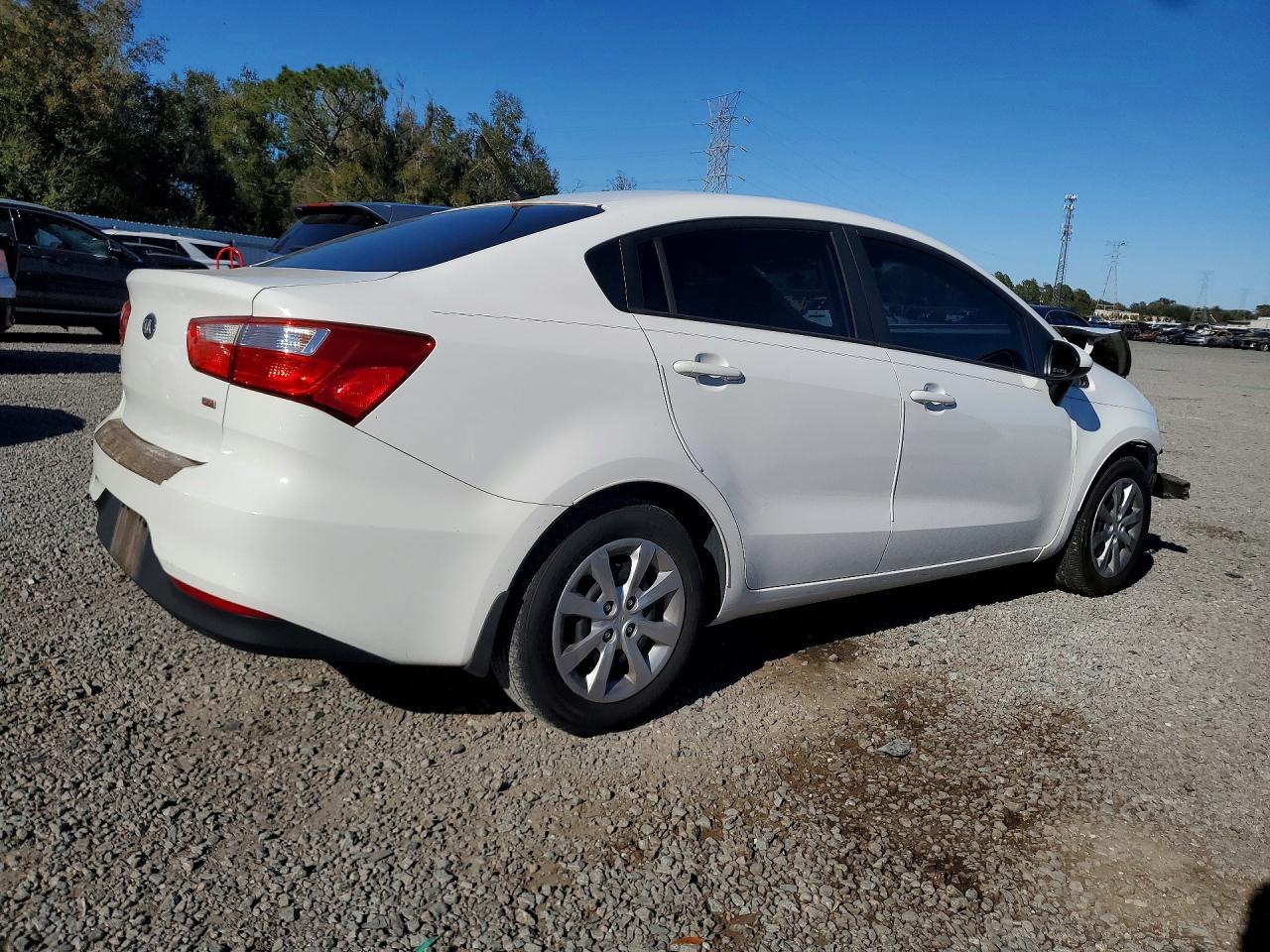 2016 KIA Rio lx