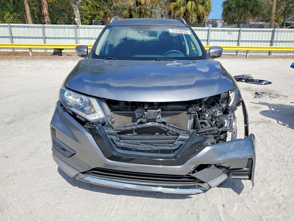 2019 Nissan Rogue sv