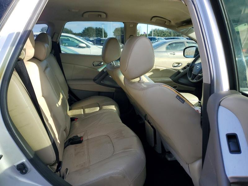 2013 Nissan Murano s