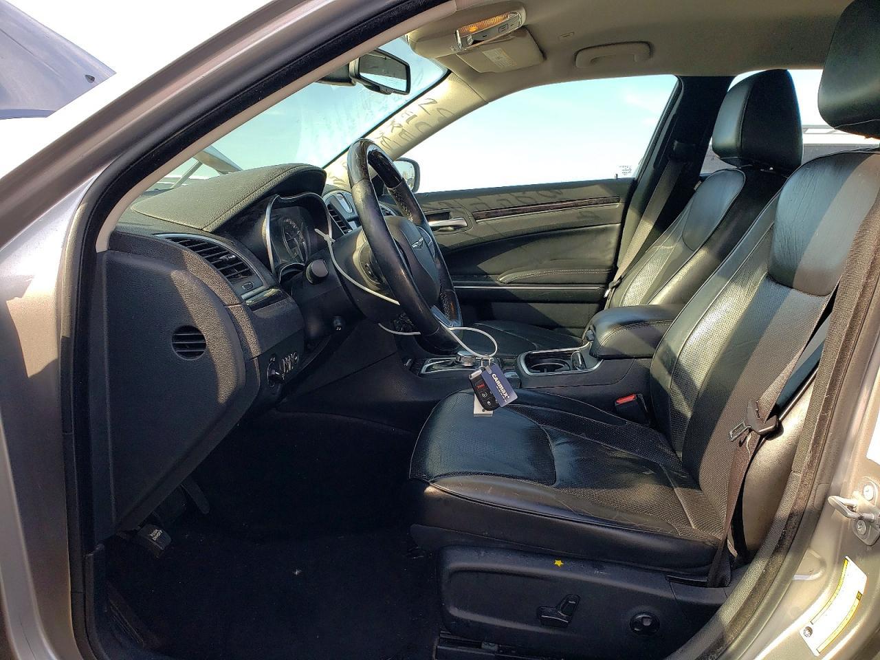 2018 Chrysler 300 Limited