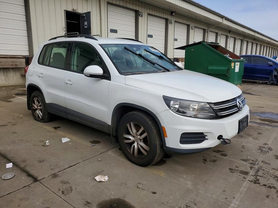 2016 Volkswagen Tiguan s