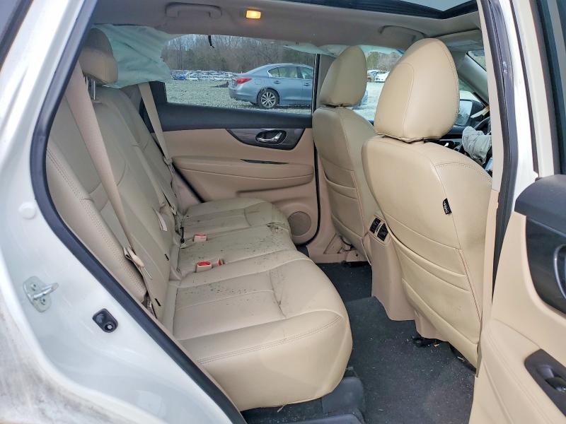 2017 Nissan Rogue sv