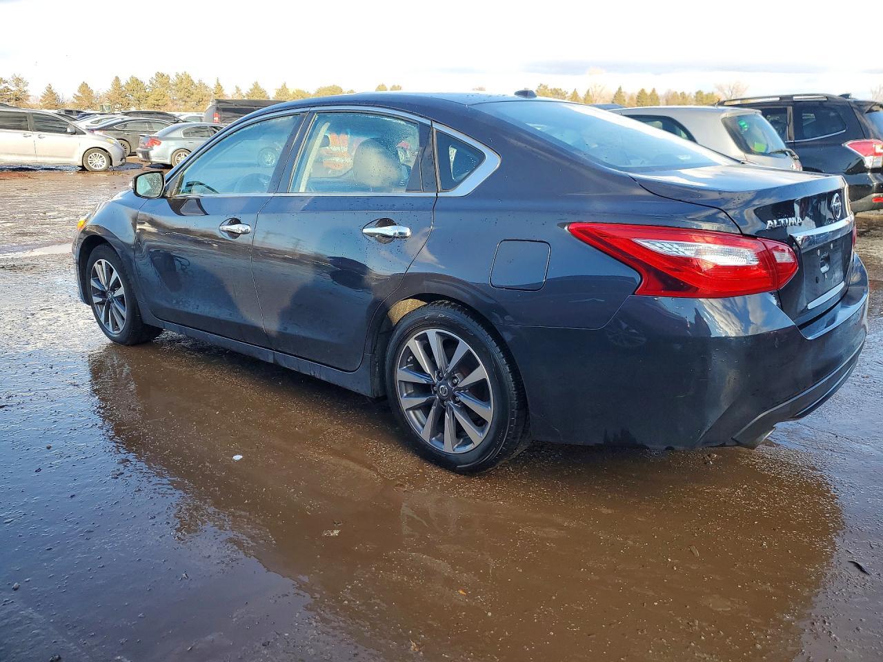2017 Niss Altima