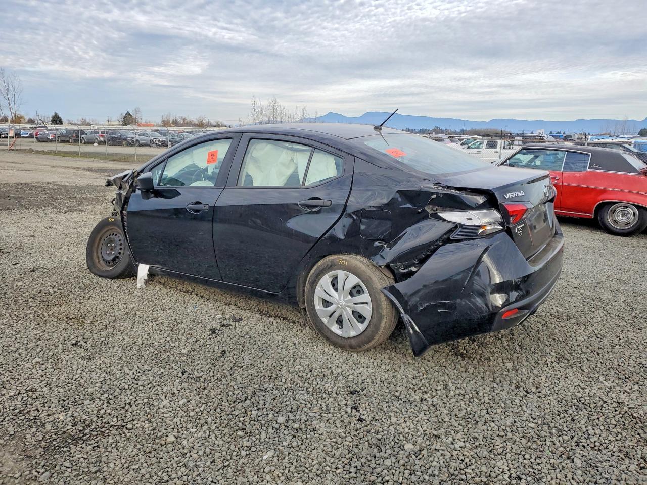 2022 Nissan Versa s