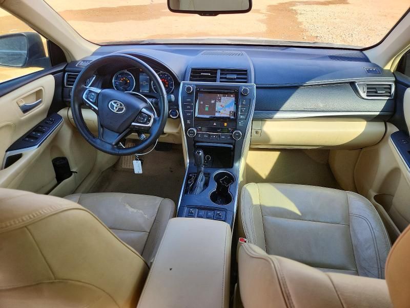 2015 Toyota Camry Hybrid
