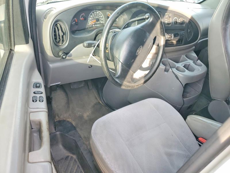 2001 Ford Econoline E350 Super Duty Wagon
