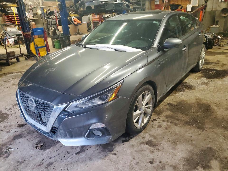 2019 Niss Altima sv