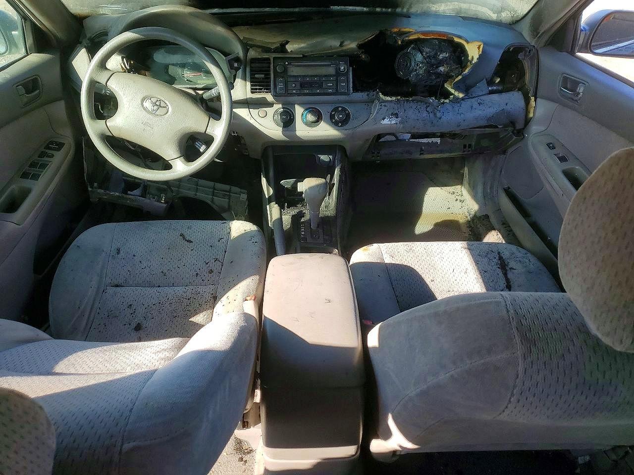 2002 Toyota Camry le