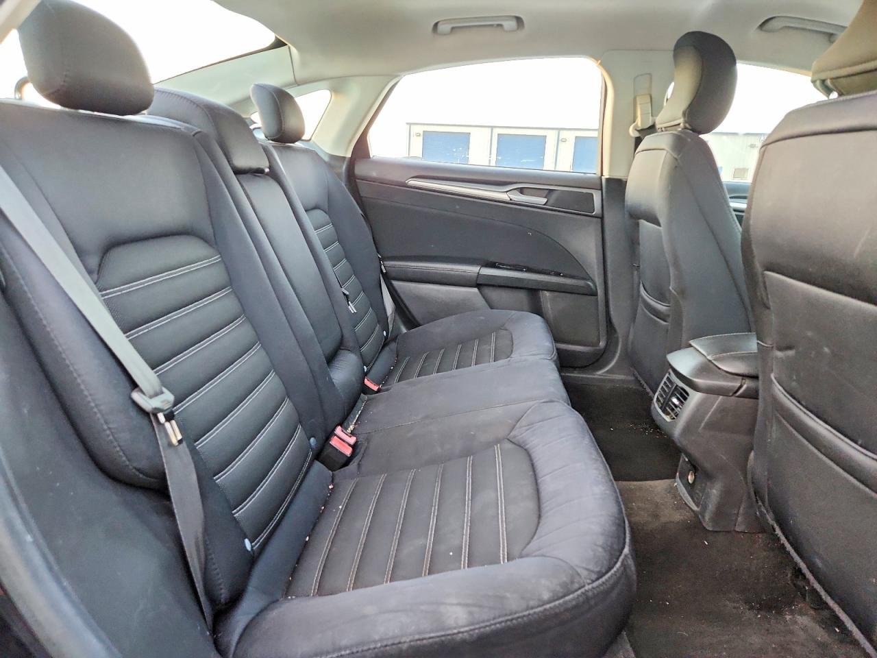 2015 Ford Fusion se