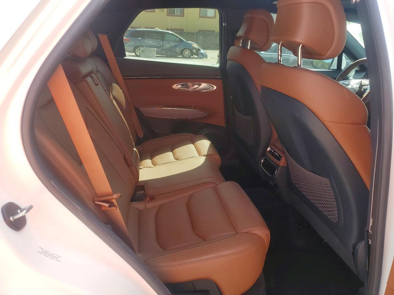 2025 Genesis Gv70 2.5t Standard