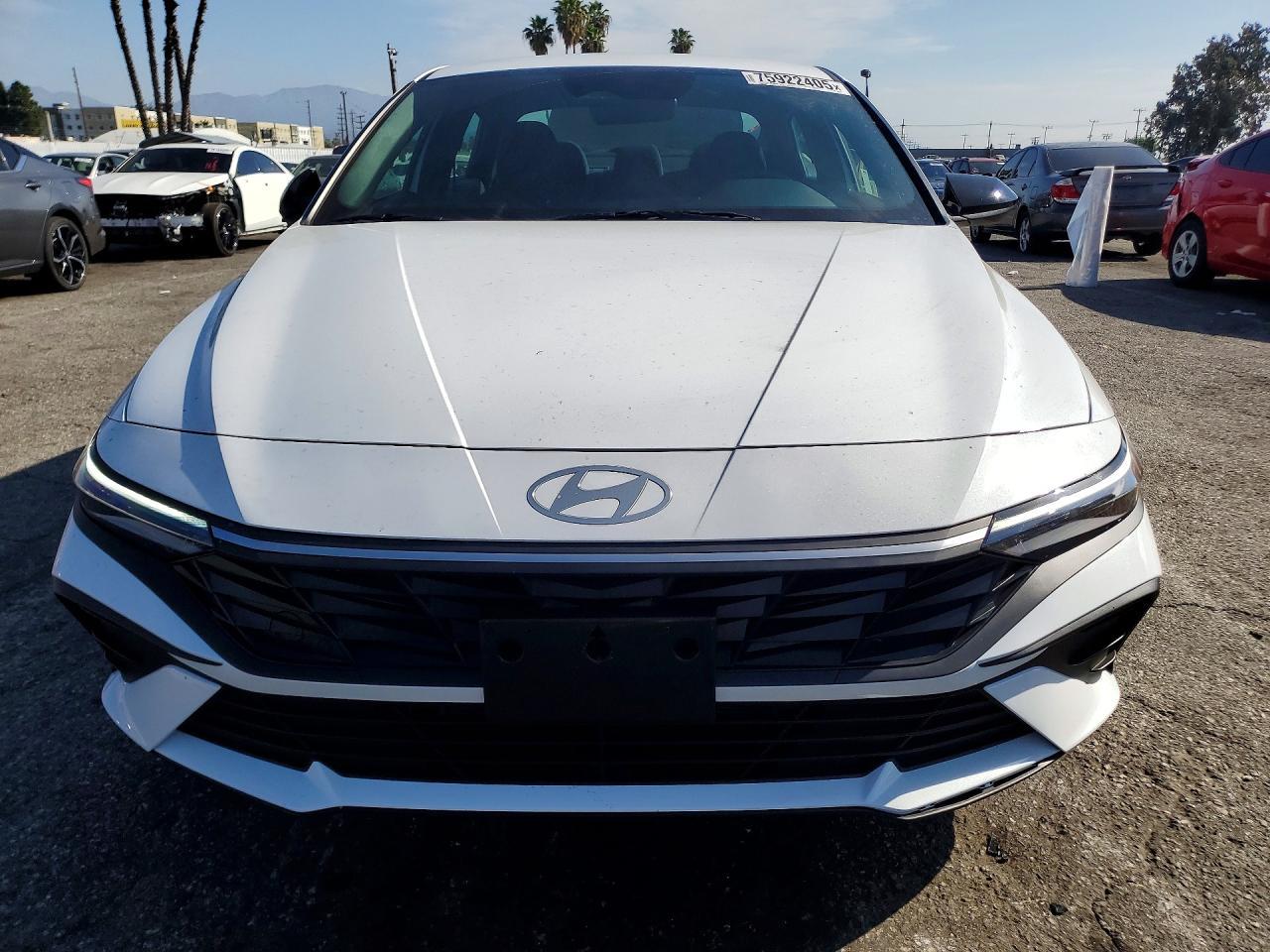 2025 Hyundai Elantra Blue