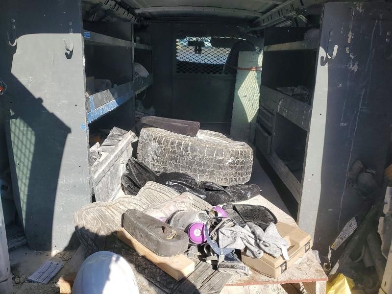 2013 Chevrolet 2013 Chev Express Cargo 2500 1