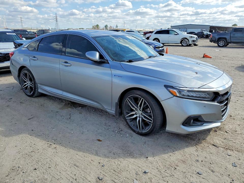 2022 Honda Accord Touring Hybrid