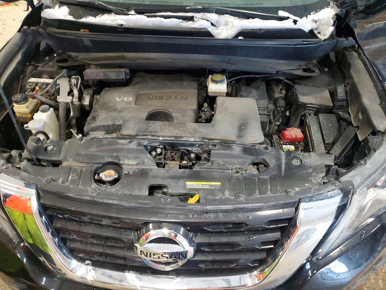 2017 Nissan Pathfinder s