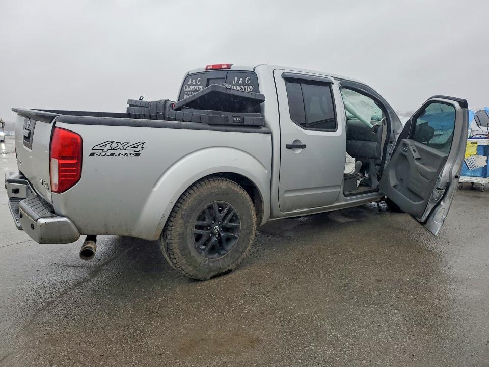 2016 Niss Frontier SV