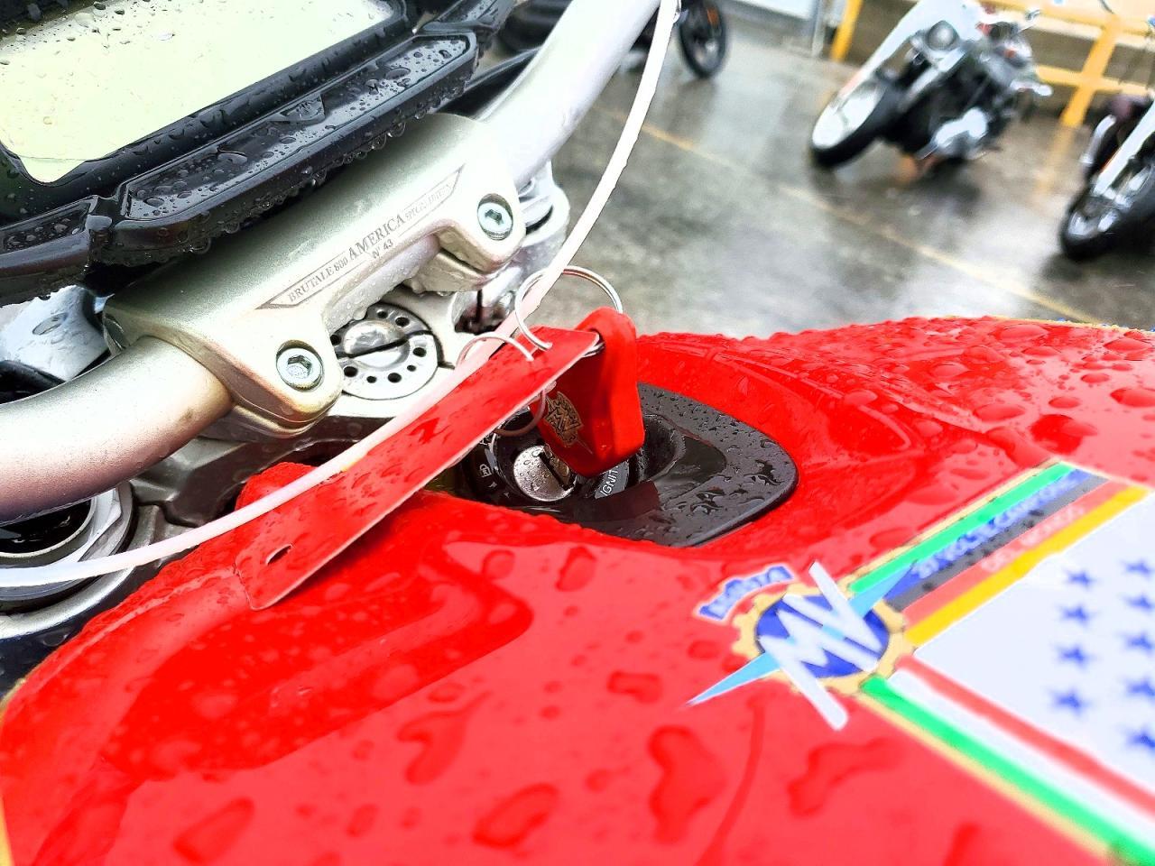 2017 M. V. Agusta Brutale 800
