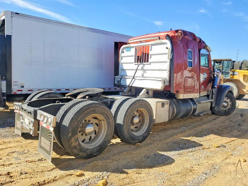 2014 Freightliner CORONDO132 Semi Truck