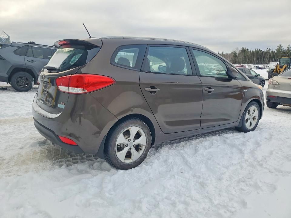 2014 KIA Rondo