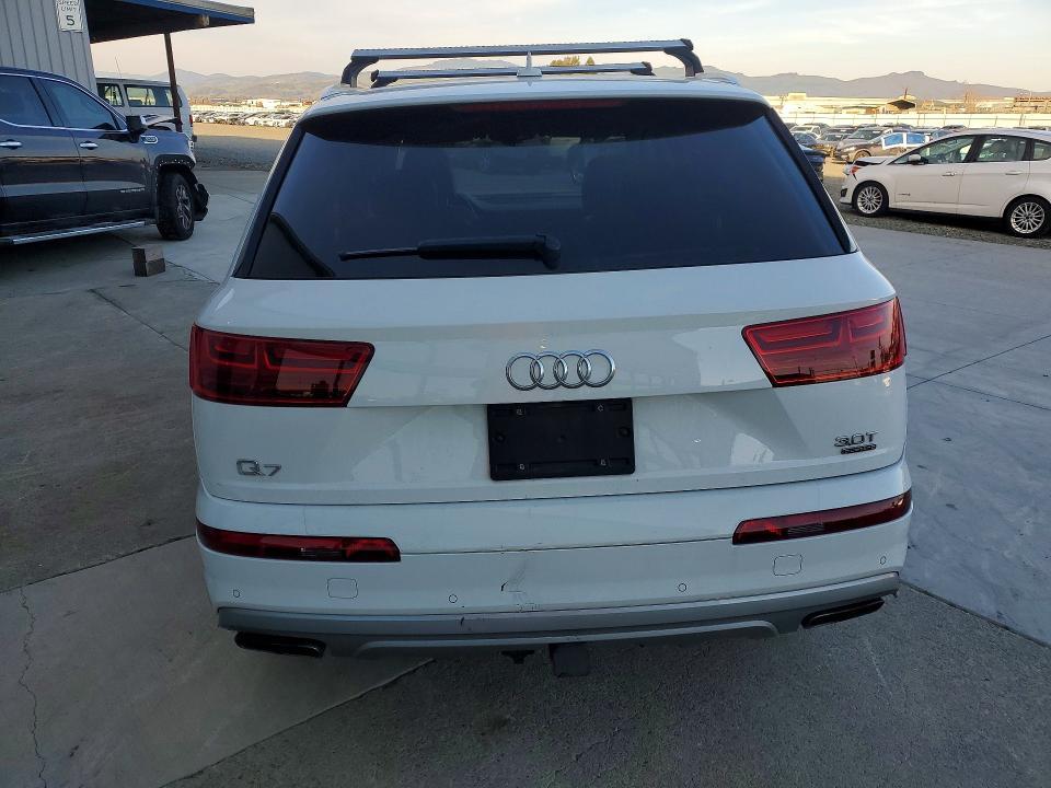2018 Audi Q7 Prestige