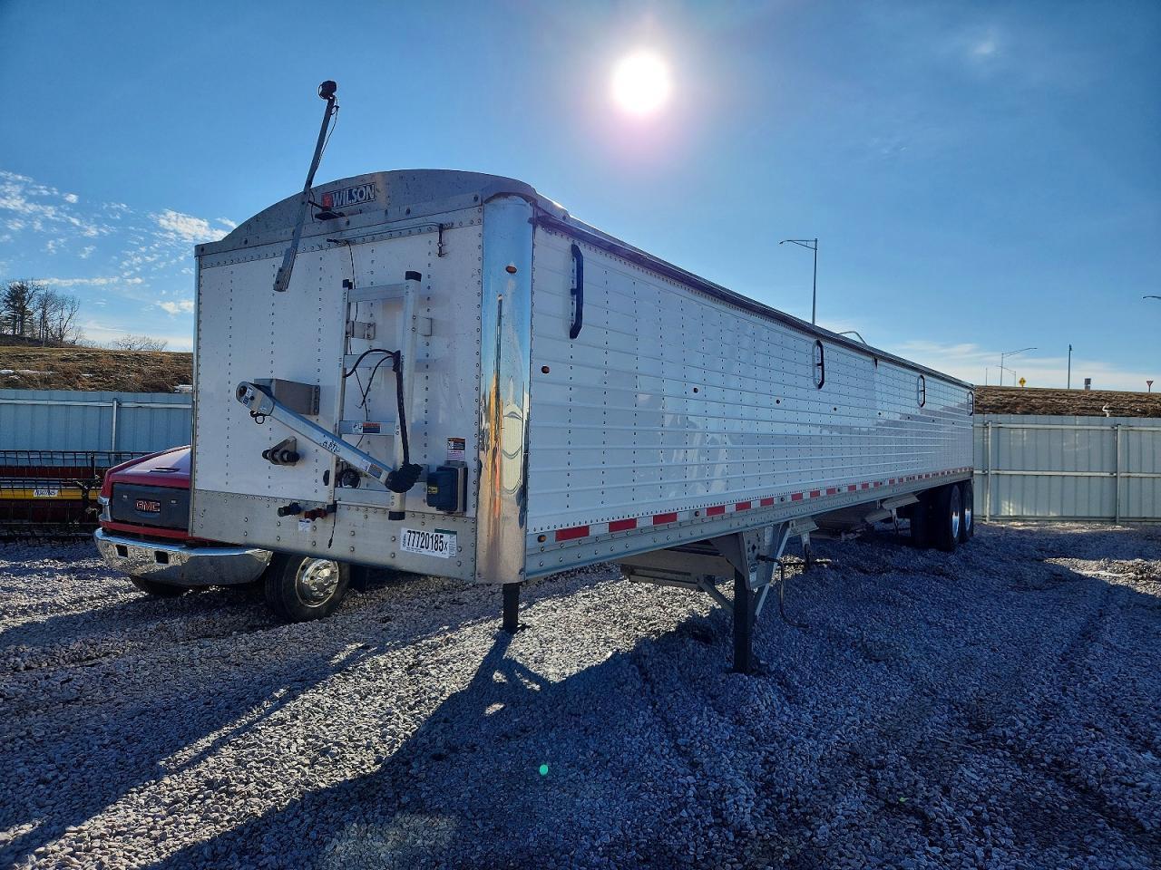 2019 Wilson Dual Hopper Trailer
