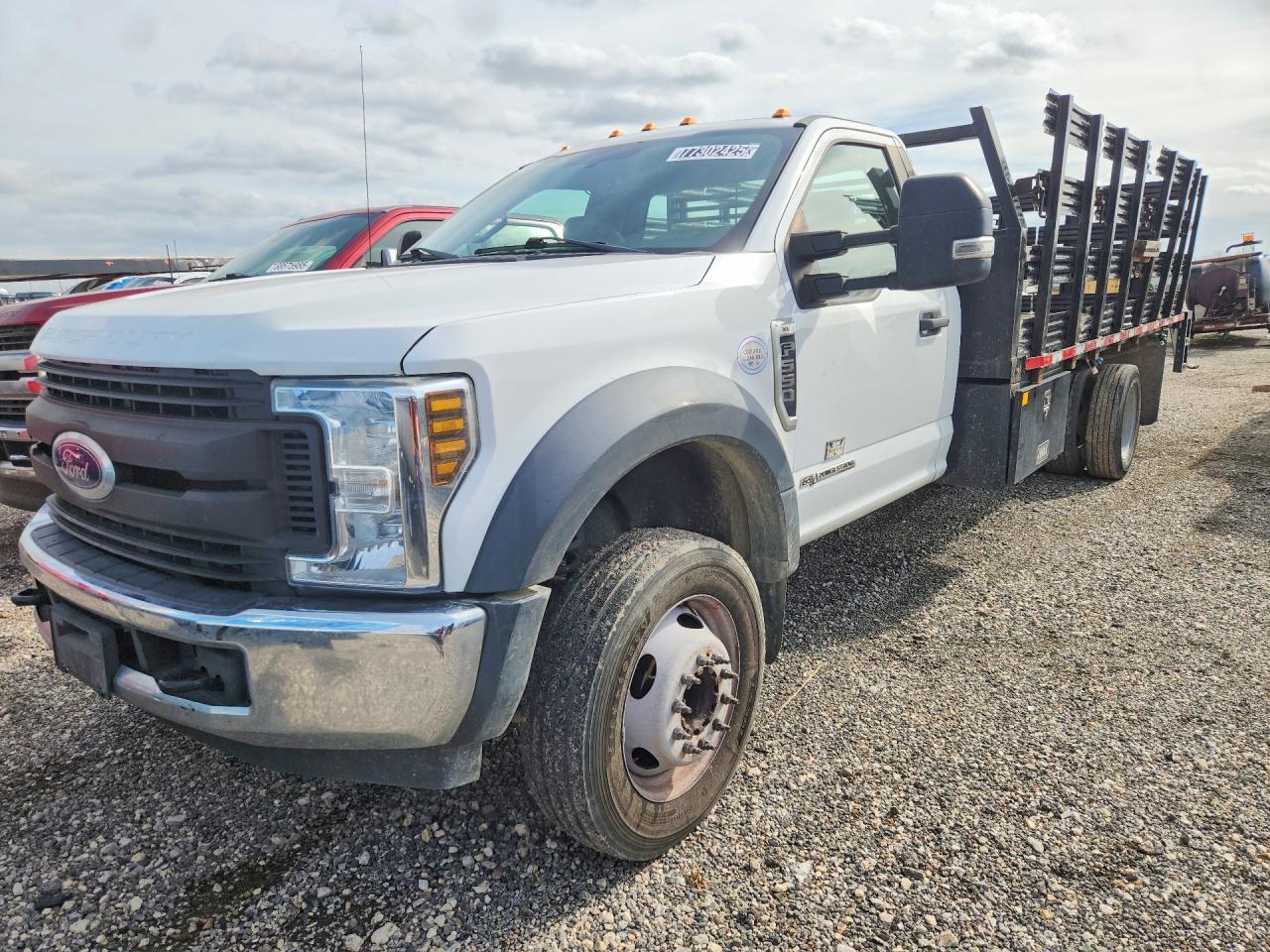 2019 Ford F550 Super Duty Flatbed Truck