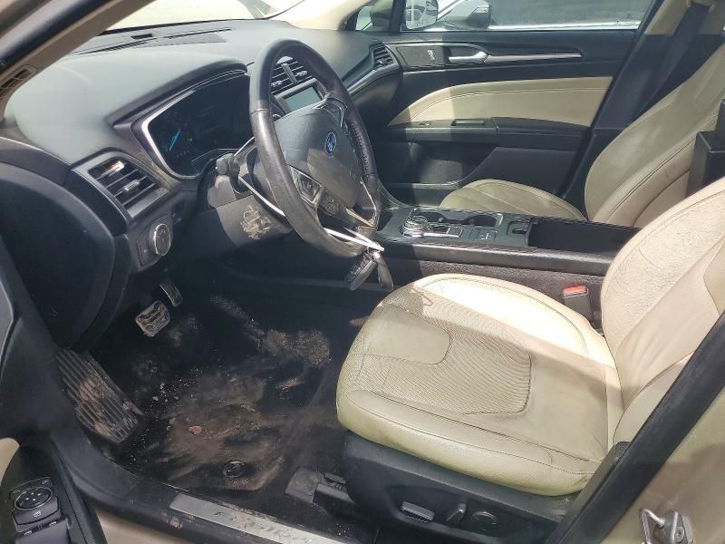 2018 Ford Fusion Titanium/platinum hev