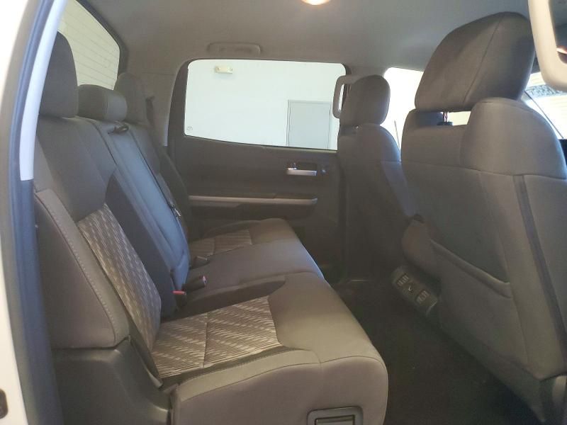 2018 Toyota Tundra Crewmax SR5