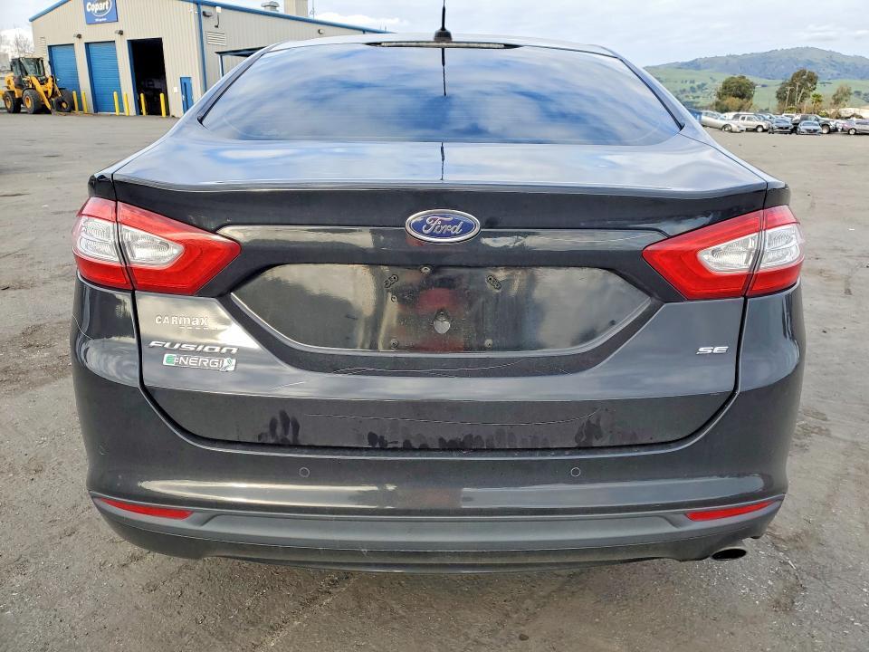 2016 Ford Fusion se Phev