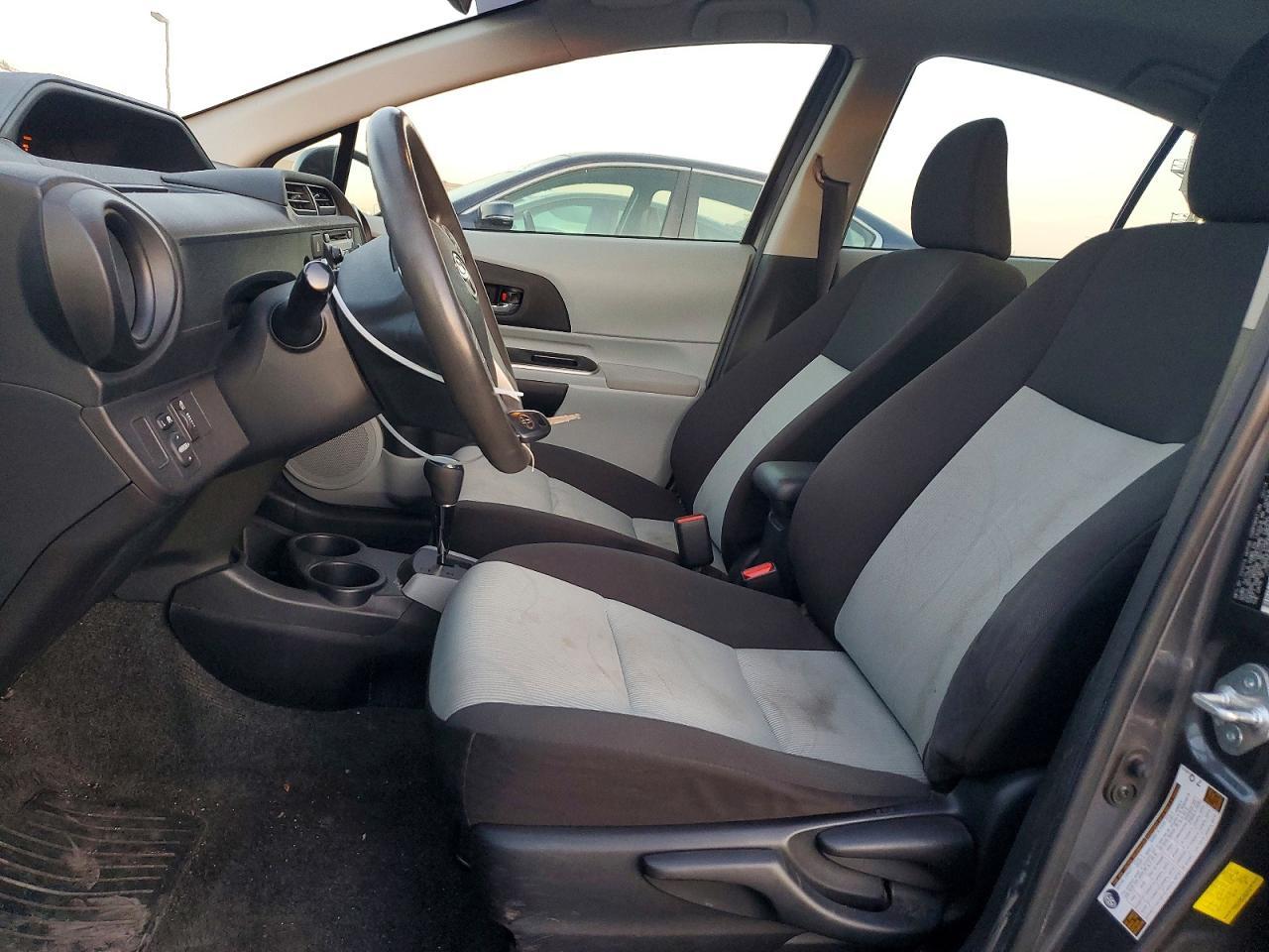 2014 Toyota Prius c