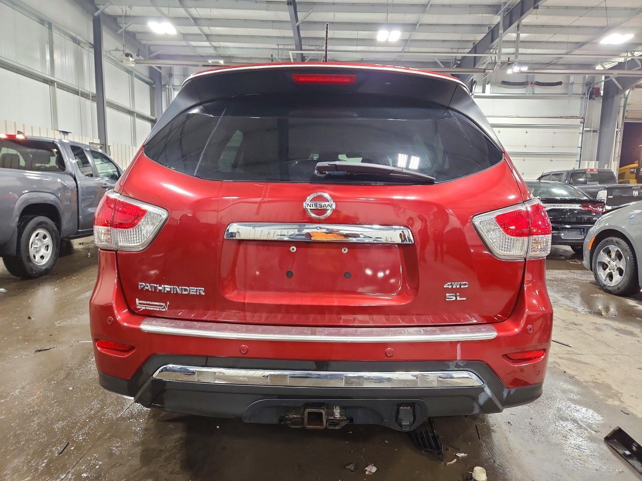 2015 Nissan Pathfinder s