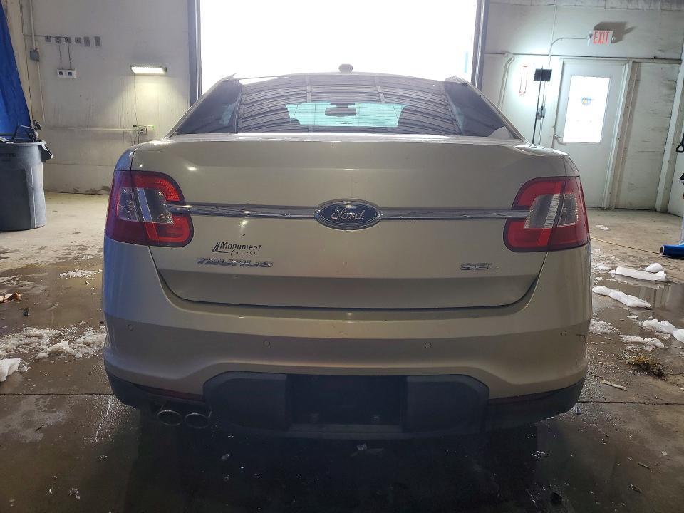 2010 Ford Taurus SEL