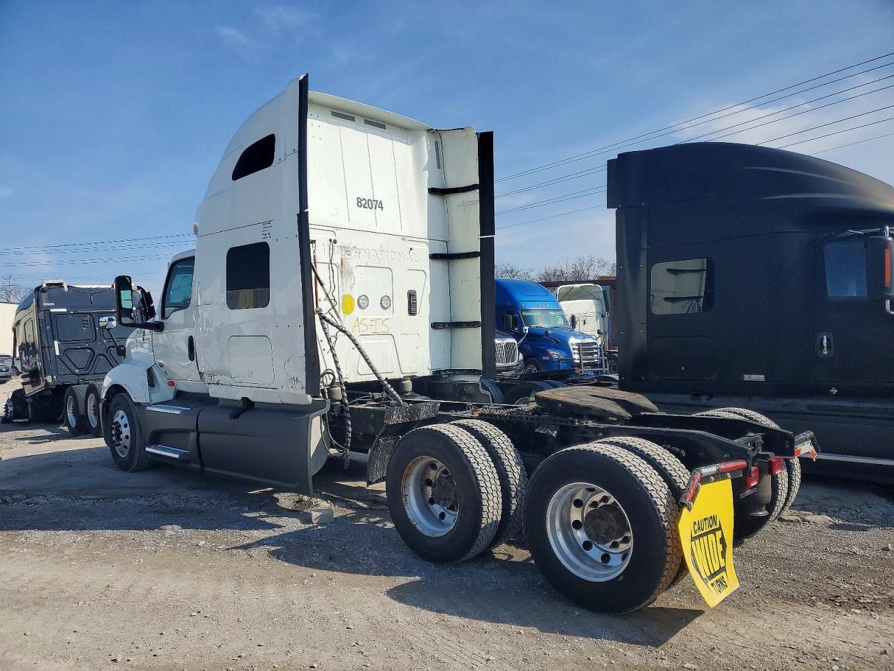 2022 International LT625