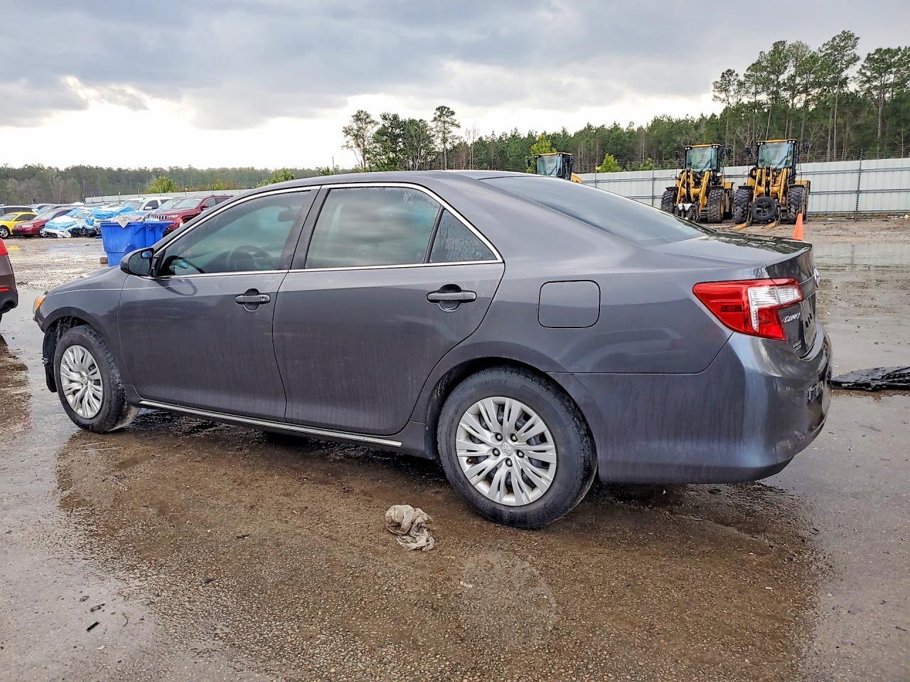2012 Toyota Camry le