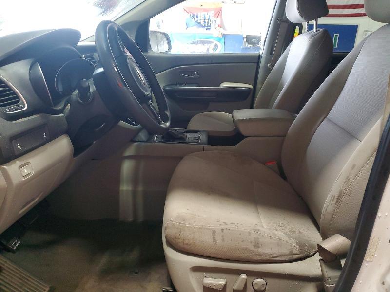 2015 KIA Sedona lx